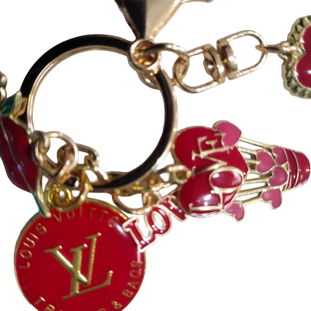 Louis Vuitton Trunks & Bags Charm, 25mm Round, RED - Picture 7 of 10